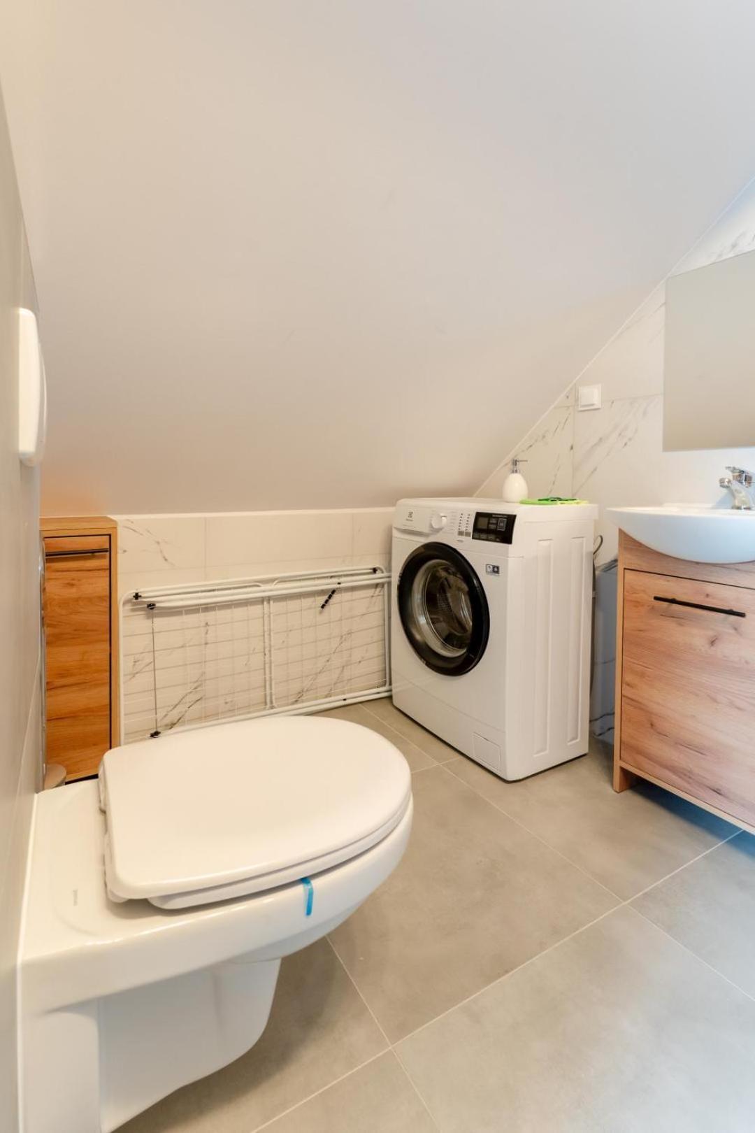 Apartamenty Ok'S - Blisko Centrum W Pelni Wyposazone - By Spaceapart Jelenia Gora Exterior photo